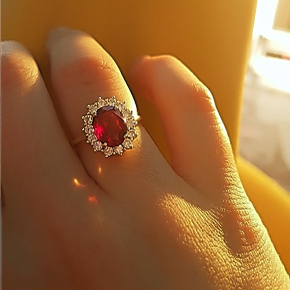 14K GOLD PLATED RED GARNET RING - Picture 4 of 4